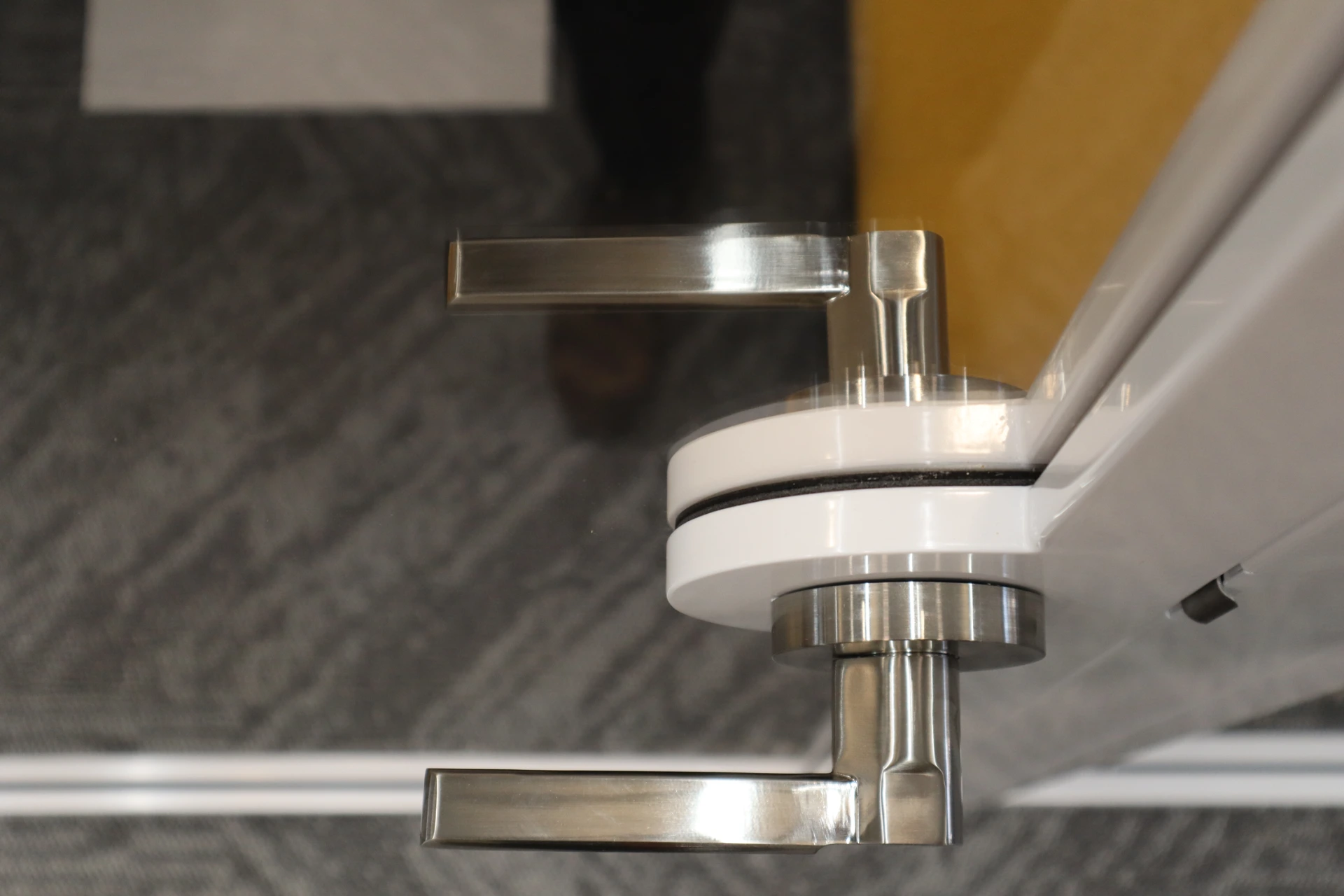 Decibel Privacy Pod Door Handle