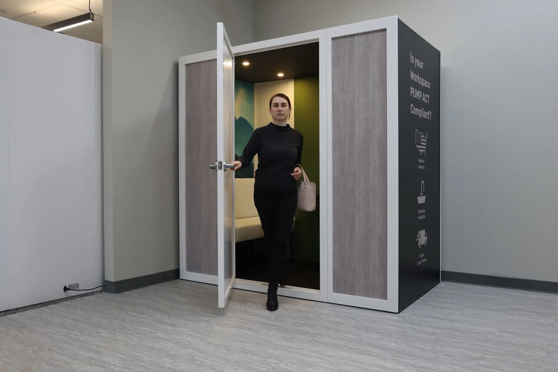 MomSpace Mother Room