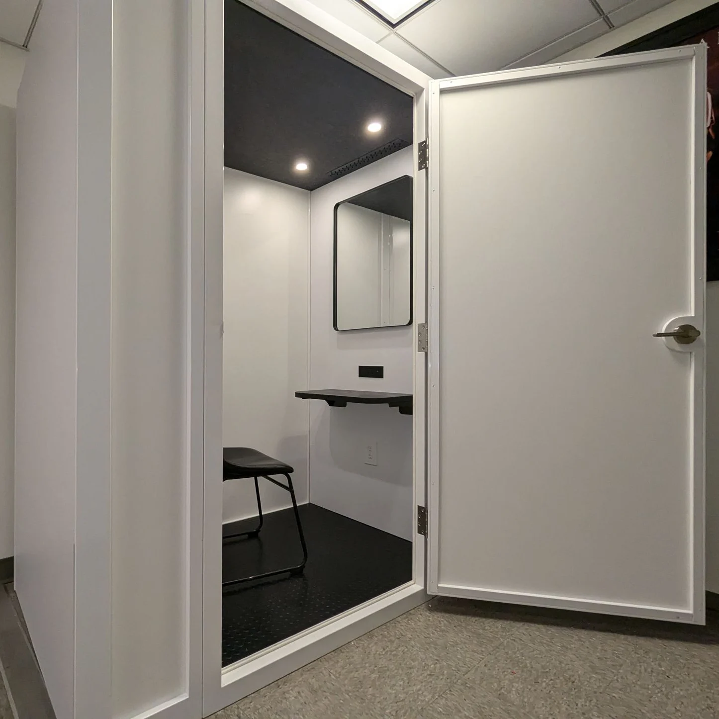 MomSpace Installation - 2