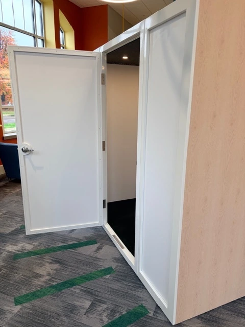 MomSpace Double - Open Door